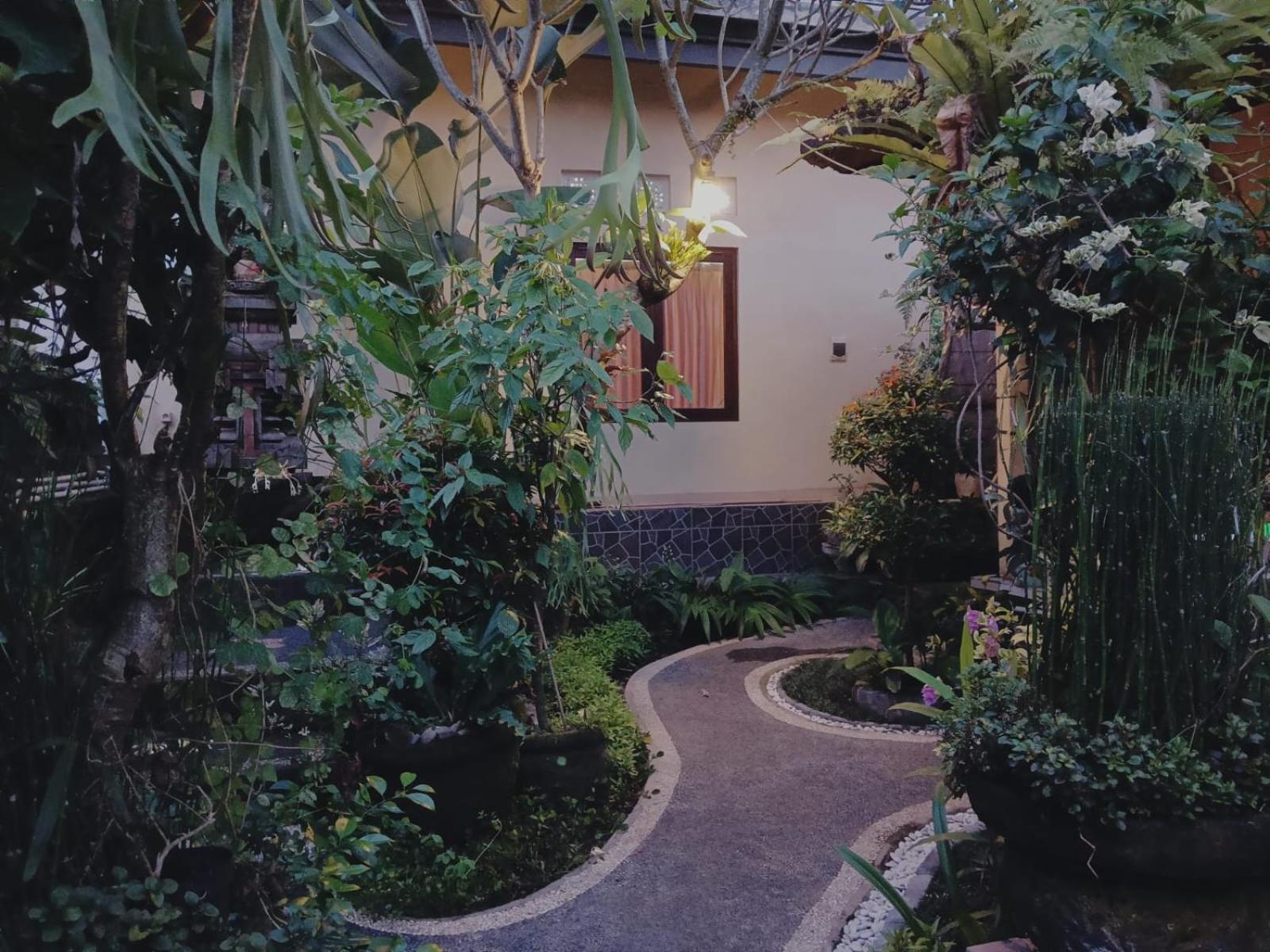 Sudana Homestay อูบุด ภายนอก รูปภาพ